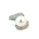 Hafner Pearl Bypass Cocktail Ring in White 18K Gold & Diamonds 1,56 ct , weight 11,68.