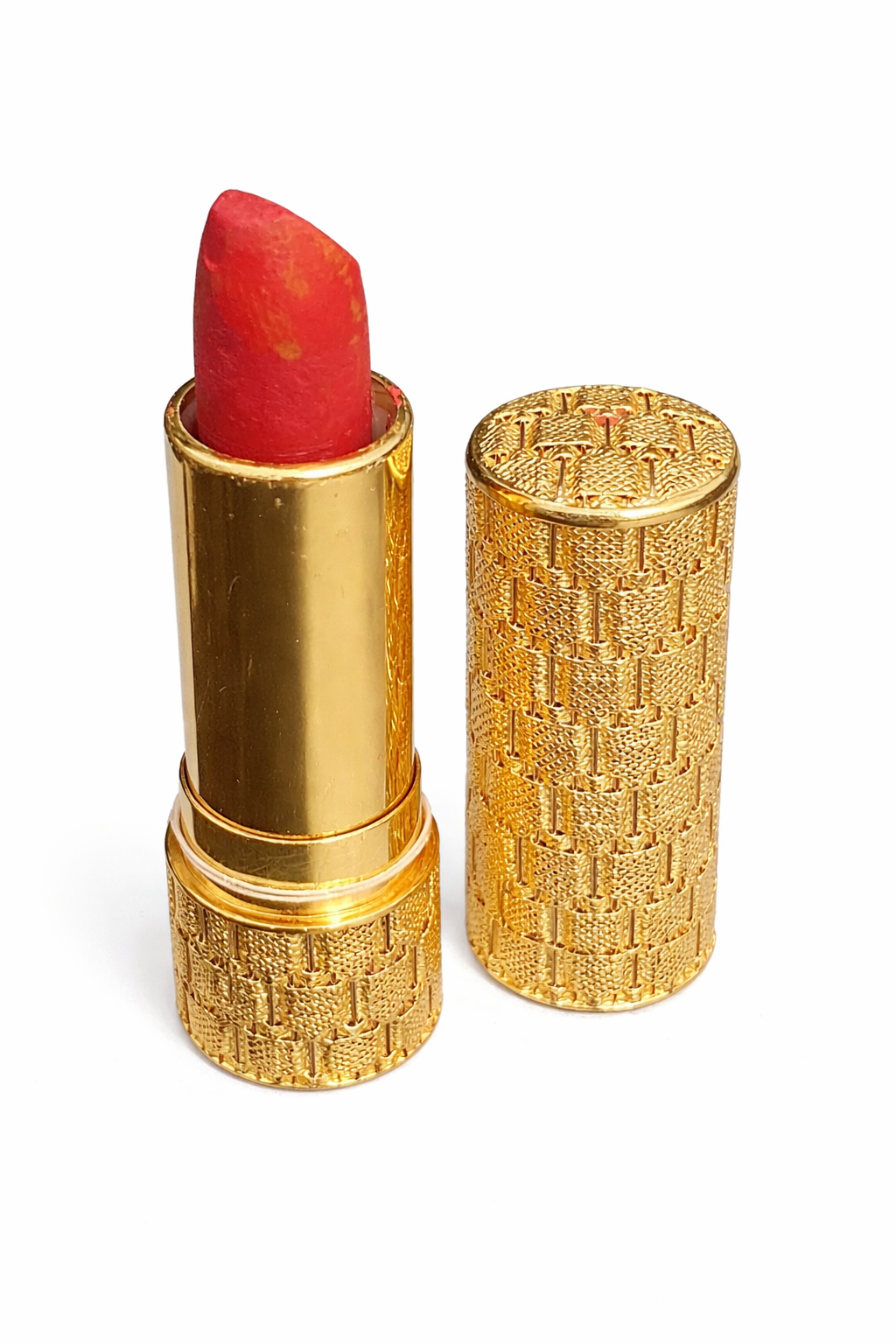 Luxury cosmetic accessory in solid gold