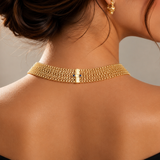 Handwoven 18K Yellow Gold Collier with Sapphire Clasp – Timeless Haute Joaillerie