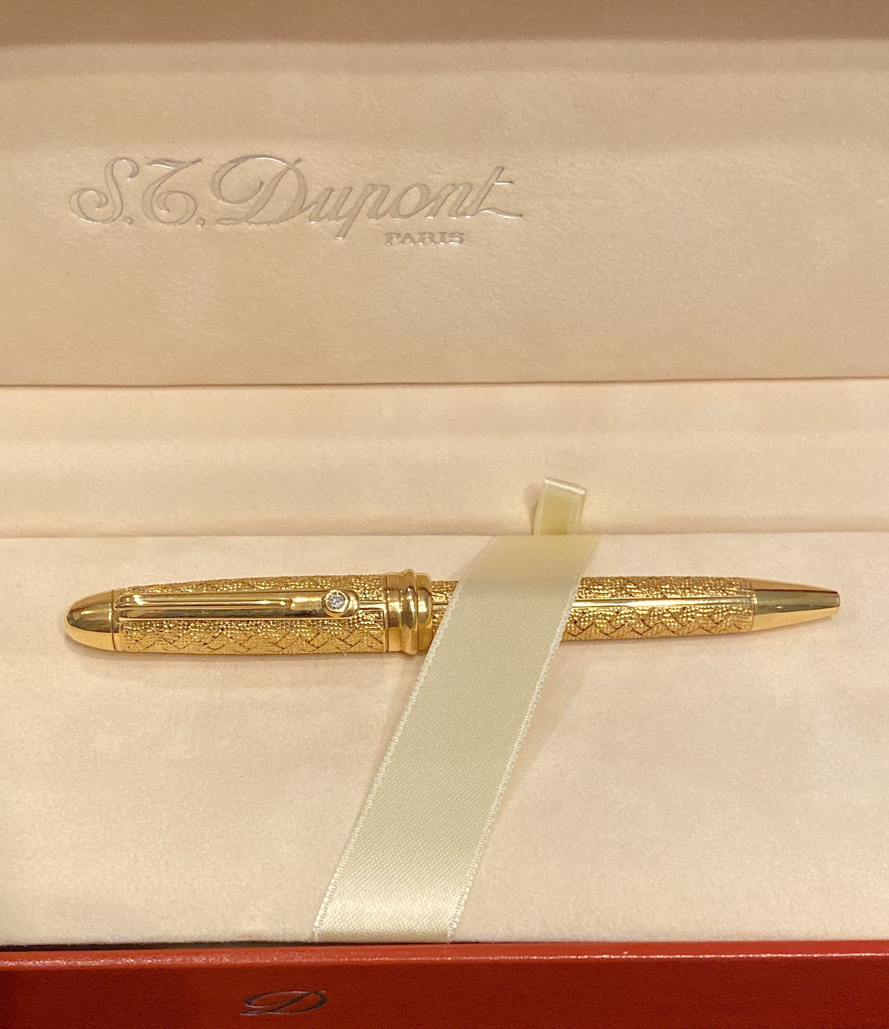 S.T. Dupont mini gold pen with diamond 0.05ct in original presentation box luxury writing instrument