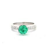 Schmuckset mit Smaragd – Ring und Ohrringe aus 18K Weißgold |Almaz