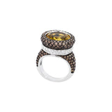 Ring mit Diamanten und roten Saphiren