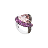 Ring mit Diamanten und roten Saphiren