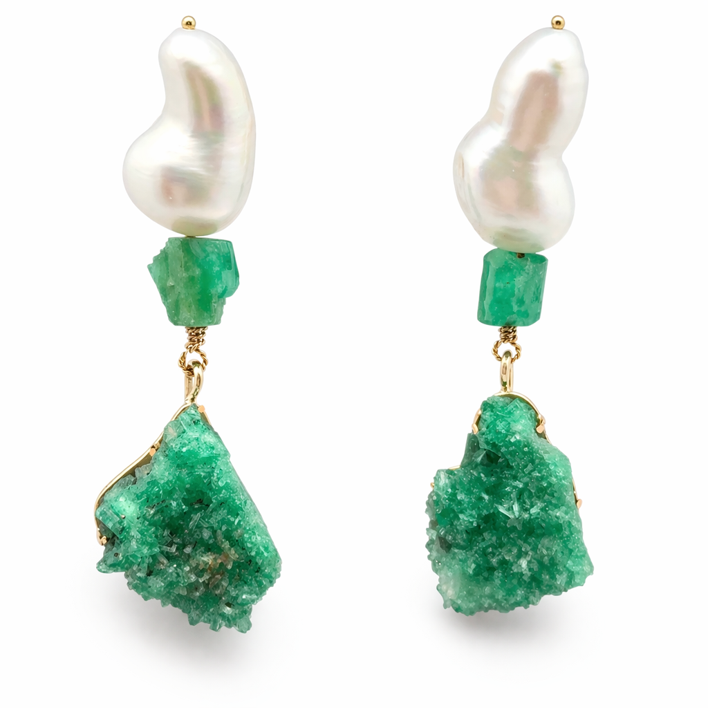natural emerald and pearl set Colombia high jewelry