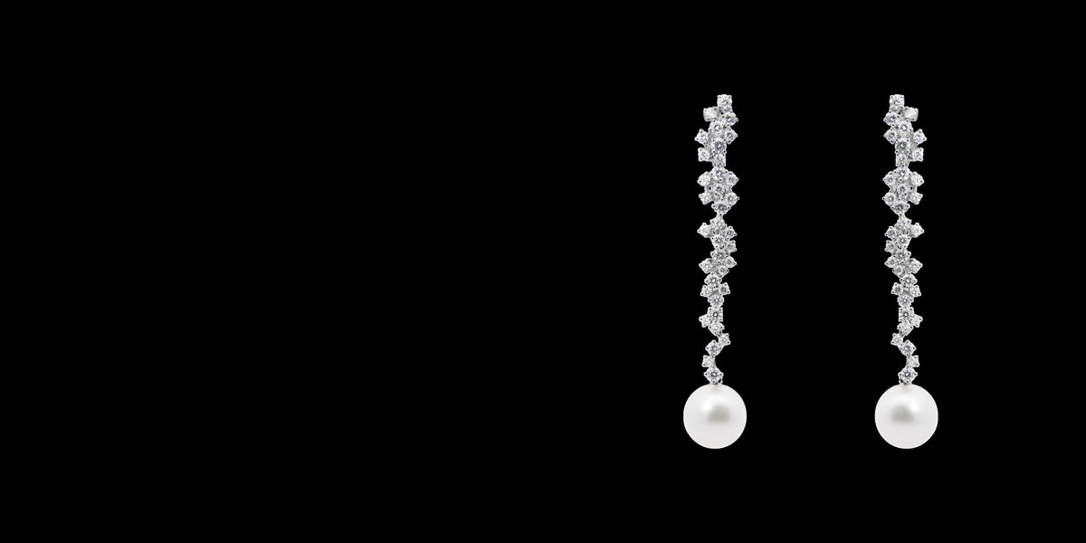 Mikimoto Ohrhänger mit Perlen und Diamanten in 18K Weißgold