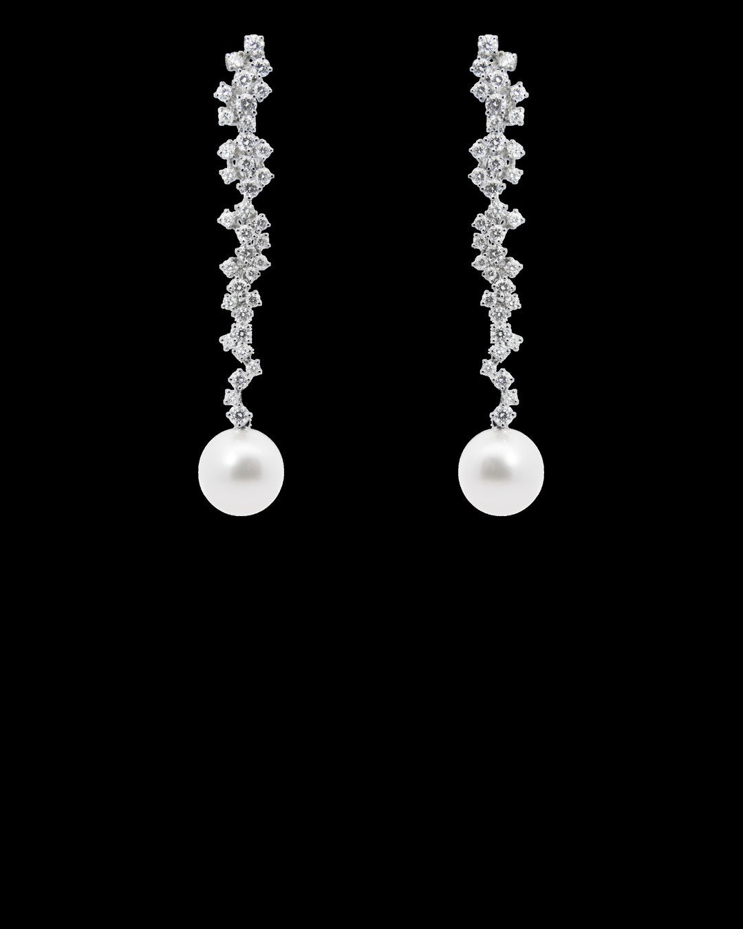 Mikimoto Ohrhänger mit Perlen und Diamanten in 18K Weißgold